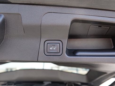 Used 2019 GMC Acadia SLE AWD/4WD image 16