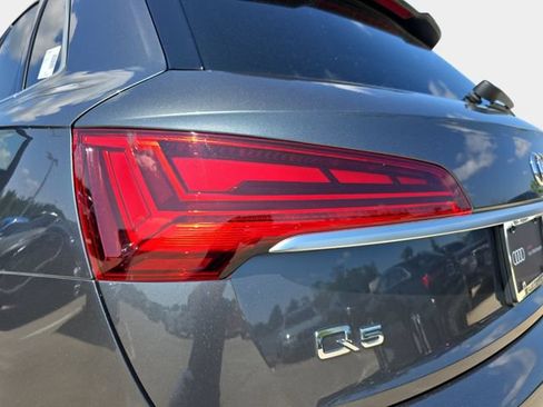 Used 2023 Audi Q5 2.0T Premium Plus w/ Premium Plus Package AWD/4WD image 37