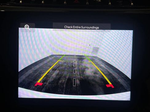 Used 2023 Jeep Grand Cherokee Laredo w/ Luxury Tech Group I image 38