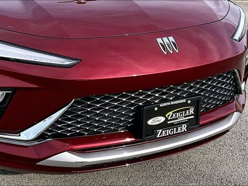 Used 2025 Buick Envista Avenir FWD image 30