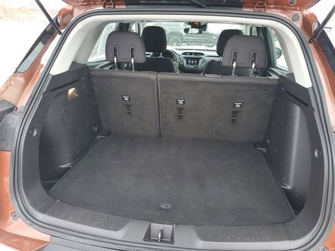 Used 2021 Chevrolet TrailBlazer LS image 28