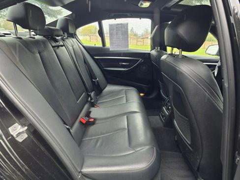 Used 2017 BMW 340i xDrive Sedan AWD/4WD image 21