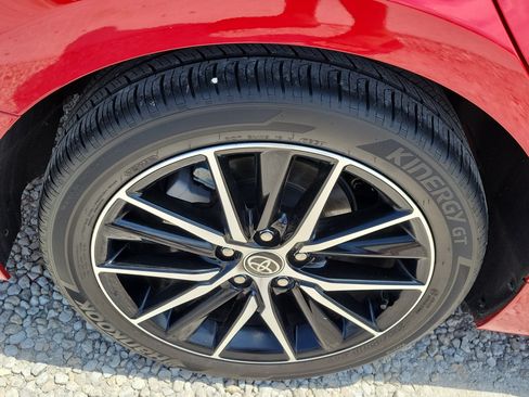 Used 2021 Toyota Camry SE FWD image 10