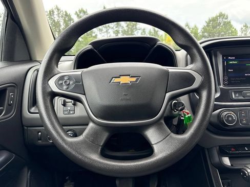 Used 2021 Chevrolet Colorado W/T w/ WT Convenience Package AWD/4WD image 13