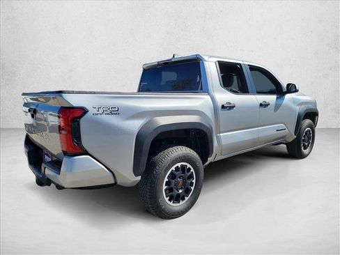 Used 2024 Toyota Tacoma TRD Off-Road image 5