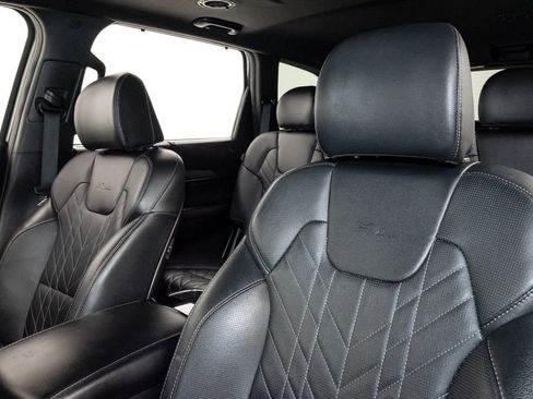 Certified 2024 Kia Telluride EX X-Line AWD/4WD image 11