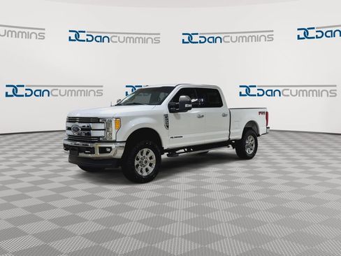 Used 2017 Ford F250 Lariat w/ Lariat Ultimate Package AWD/4WD image 4