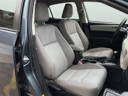 Used 2016 Toyota Corolla LE FWD image 14