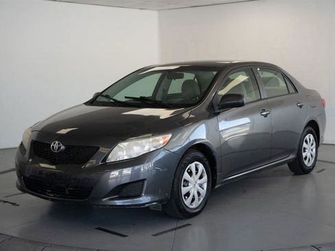 Used 2009 Toyota Corolla FWD image 3