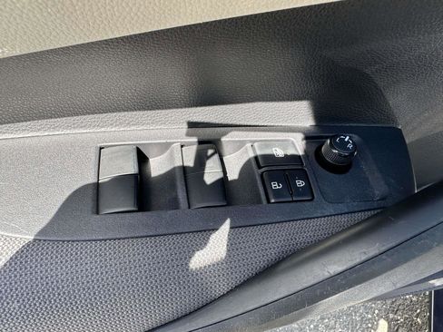Used 2024 Toyota Corolla LE FWD image 18