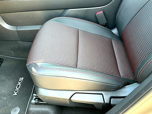 New 2026 Nissan Kicks SR w/ Cold Weather Package FWD image 12