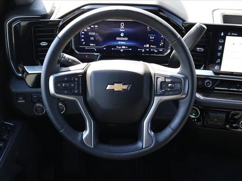 Used 2025 Chevrolet Silverado 2500 LT w/ Safety Package AWD/4WD image 13