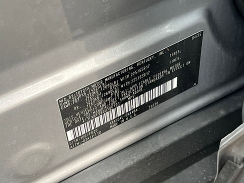 Used 2025 Toyota RAV4 LE image 28