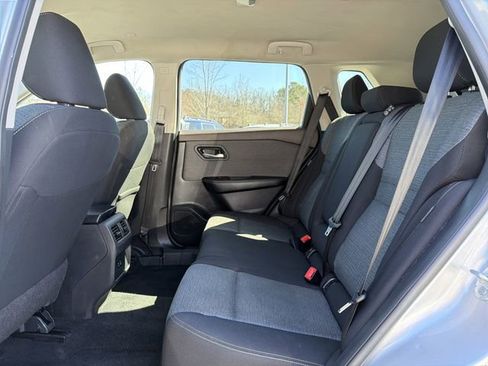 Used 2023 Nissan Rogue SV image 14