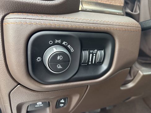 New 2026 RAM 1500 Limited AWD/4WD image 16