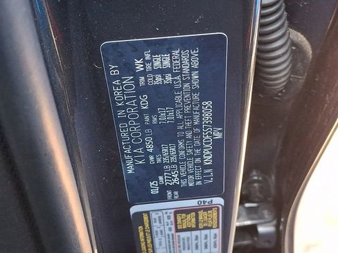 Used 2025 Kia Sportage LX image 21