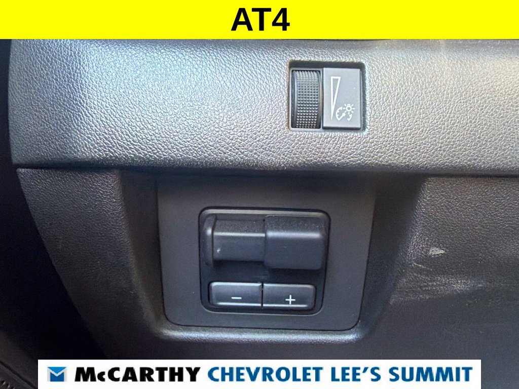Used 2024 GMC Canyon AT4 w/ AT4 Premium Package AWD/4WD image 10