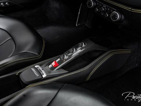 Used 2018 Ferrari 488 GTB RWD image 49