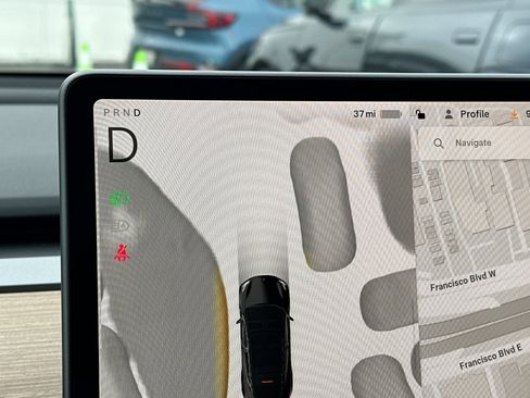 Used 2023 Tesla Model Y Long Range image 25