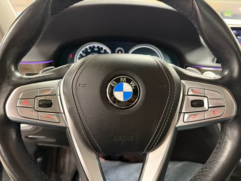 Used 2016 BMW 740i image 14