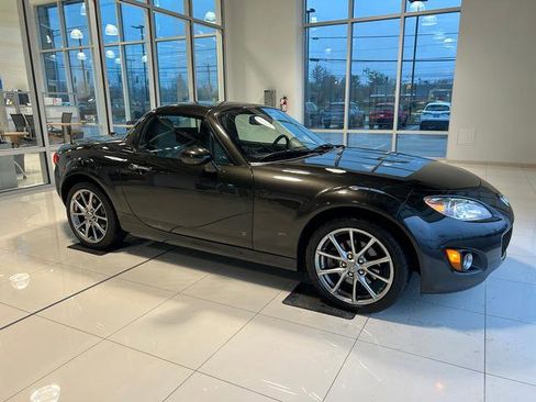Used 2011 MAZDA MX-5 Miata Grand Touring image 6
