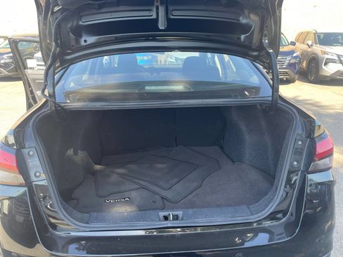 Used 2025 Nissan Versa SV FWD image 29