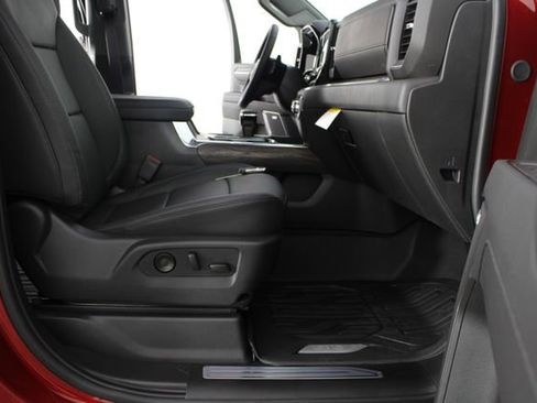 New 2026 GMC Sierra 1500 SLT image 23