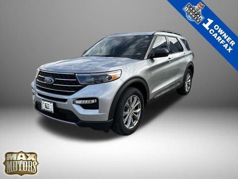 Used 2022 Ford Explorer XLT w/ Equipment Group 202A image 1