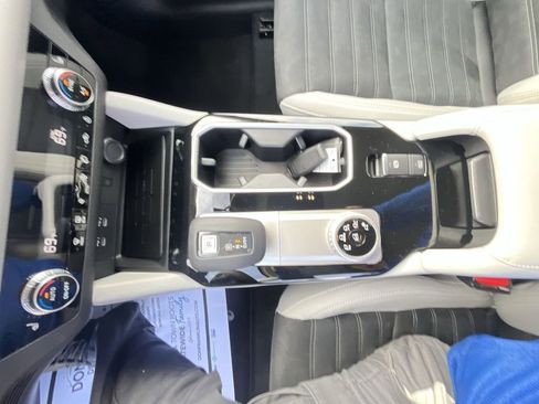 New 2026 Mitsubishi Outlander SE image 20