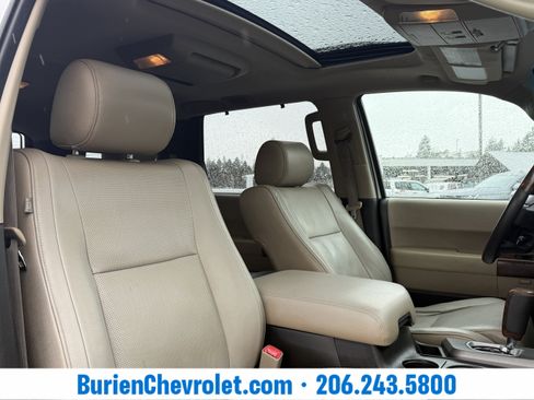 Used 2010 Toyota Sequoia Platinum image 22