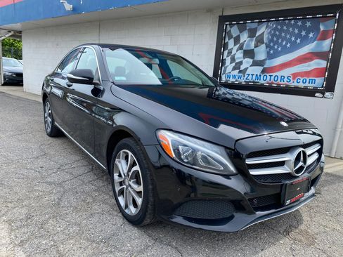 Used 2015 Mercedes-Benz C 300 4MATIC Sedan image 1