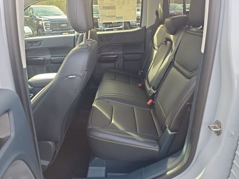 New 2026 Ford Maverick Lobo image 30