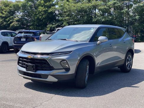 Used 2025 Chevrolet Blazer LT AWD/4WD image 26