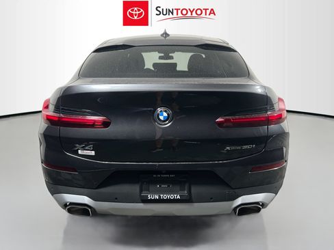 Used 2025 BMW X4 xDrive30i AWD/4WD image 5