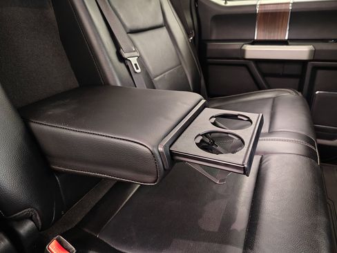 Used 2017 Ford F150 Lariat image 36