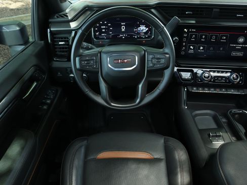 Used 2024 GMC Sierra 2500 AT4 w/ AT4 Premium Plus Package AWD/4WD image 39