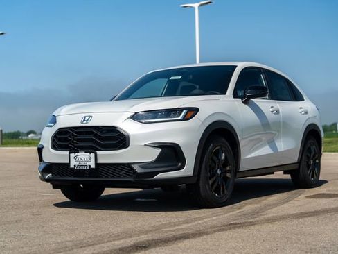 New 2026 Honda HR-V Sport image 3