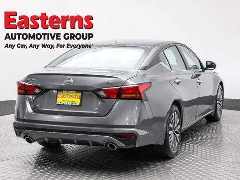 Used 2024 Nissan Altima 2.5 SV w/ SV Premium Package image 5