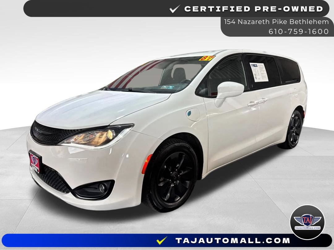 Used 2020 Chrysler Pacifica Touring w/ S Appearance Package FWD image 1
