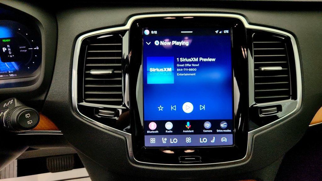 Used 2025 Volvo XC90 T8 Plus w/ Protection Package Premier AWD/4WD image 18