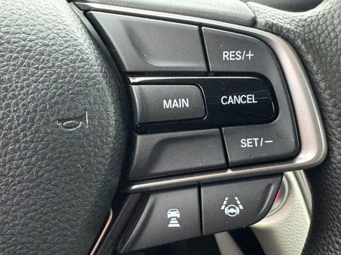 Used 2019 Honda Accord LX image 19