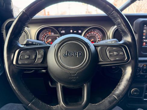 Used 2021 Jeep Wrangler Unlimited Sport image 21