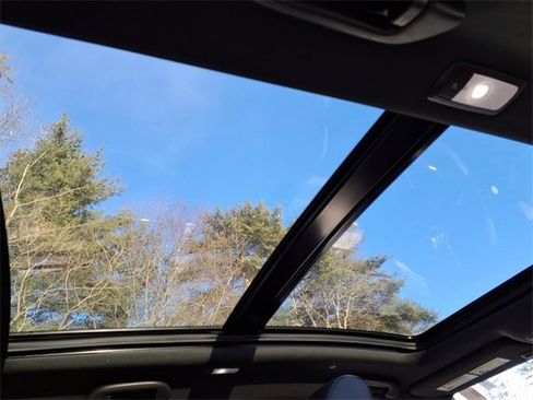 Used 2023 Acura MDX A-Spec image 10