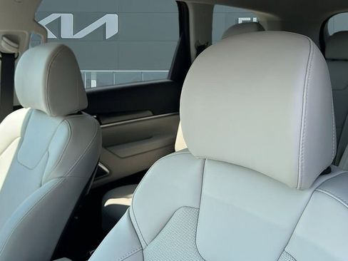 New 2025 Kia Telluride EX w/ EX Captain's Chair Package image 13