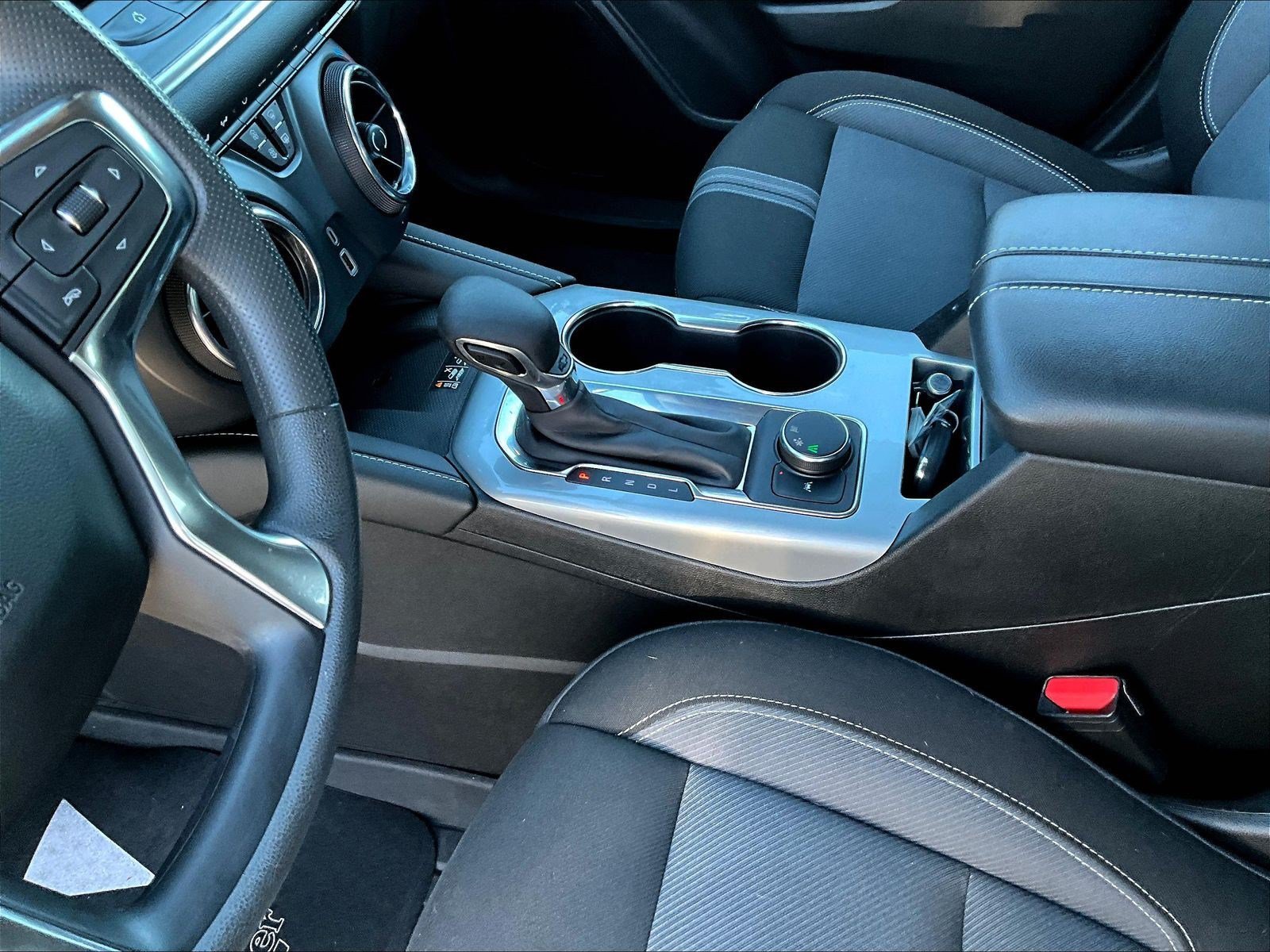 Used 2024 Chevrolet Blazer LT w/ Convenience Package FWD image 18