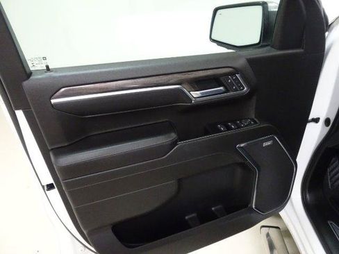 Used 2023 Chevrolet Silverado 1500 LTZ AWD/4WD image 21