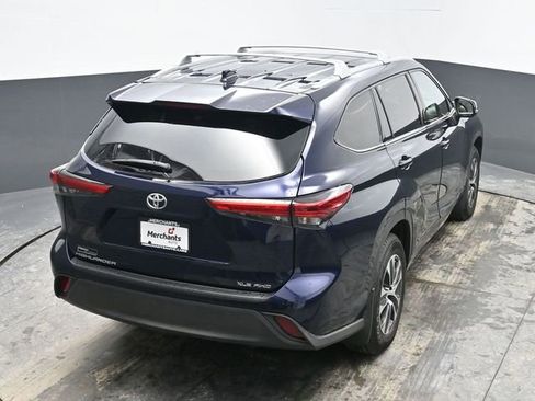 Used 2022 Toyota Highlander XLE image 31