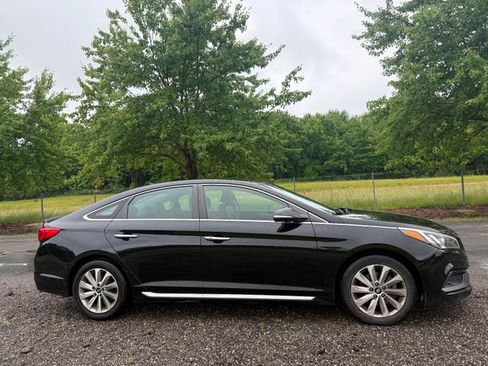 Used 2015 Hyundai Sonata Sport w/ Option Group 04 FWD image 5