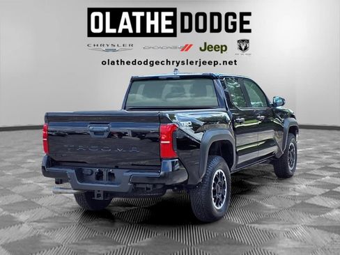 Used 2024 Toyota Tacoma TRD Off-Road AWD/4WD image 28