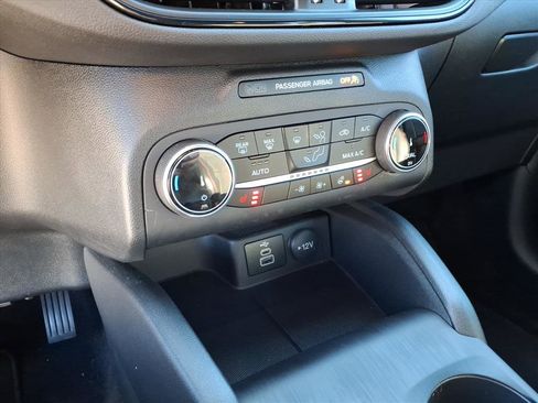 Used 2025 Ford Escape ST-Line w/ Equipment Group 301A image 16